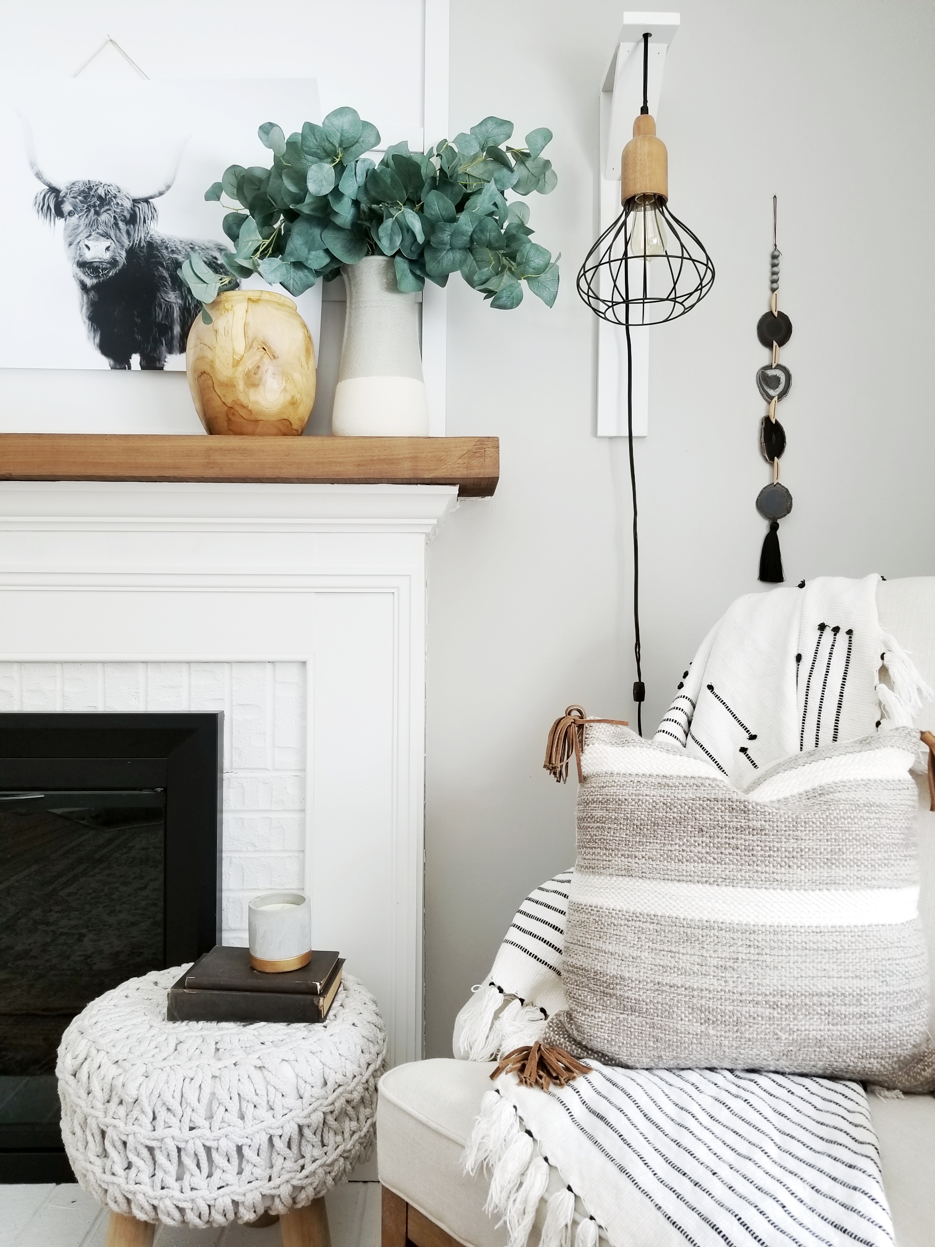 Use throw blankets to add texture to your home decor.